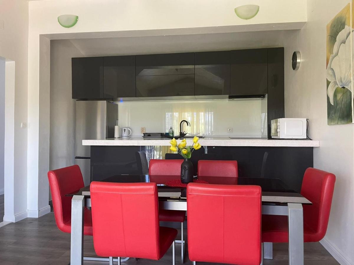 Sweet Apartment In Quiet Part Of Split Zewnętrze zdjęcie